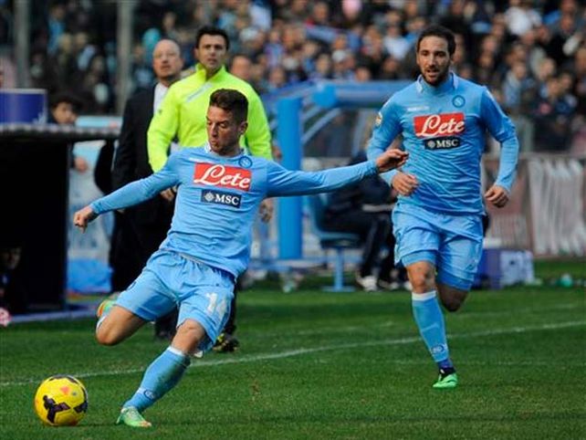 Napoli venció a Sampdoria y sigue bien arriba