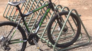 Todos los edificios deberán tener estacionamiento para las bicis