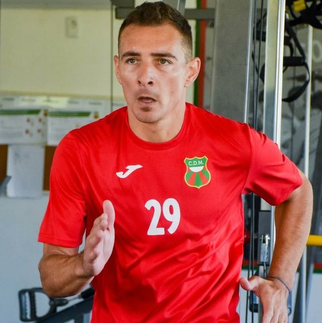 Puesta a punto. Marco Ruben se entrena desde hace un tiempo, de cara a su vuelta, en Deportivo Maldonado.