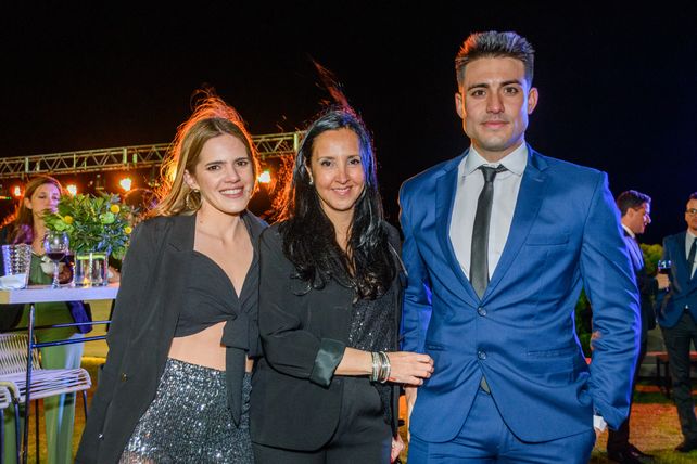 Magali Bongiovanni, Gabriela Abello y Emiliano Dalpos. Magali Bongiovanni, Gabriela Abello y Emiliano Dalpos.