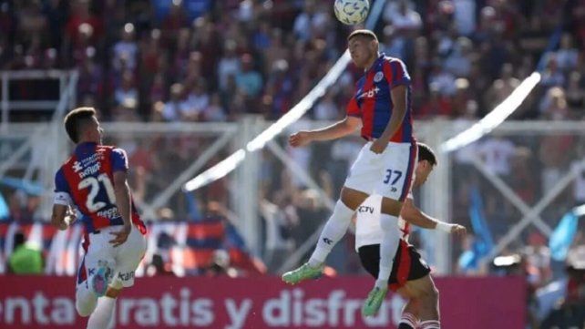 San Lorenzo y River empataron en un partido cargado de emociones