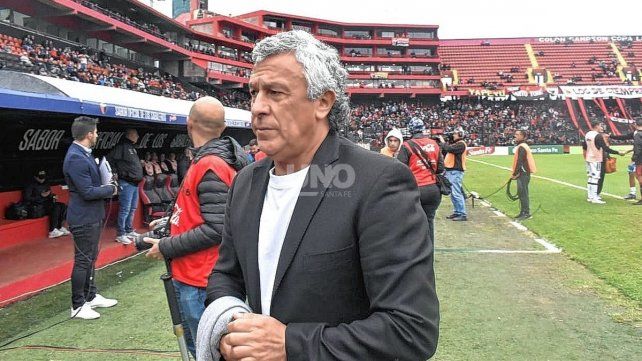 Pipo Gorosito, al hueso por la irregularidad de Colón Pipo Gorosito, al hueso por la irregularidad de Colón