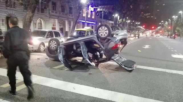 Un alto funcionario del Gobierno chocó en un auto oficial