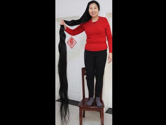 La mujer con el pelo más largo del mundo