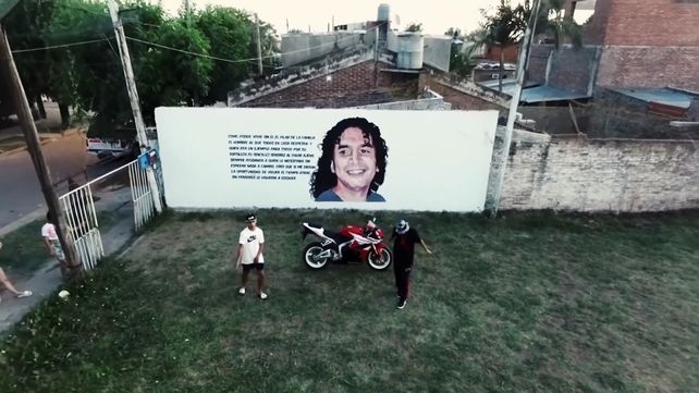El mural dedicado al Pájaro Cantero