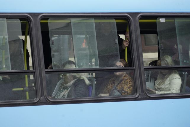 Cinco paradas de colectivo habían sido dadas de baja en las inmediaciones del Centro de Justicia Penal.