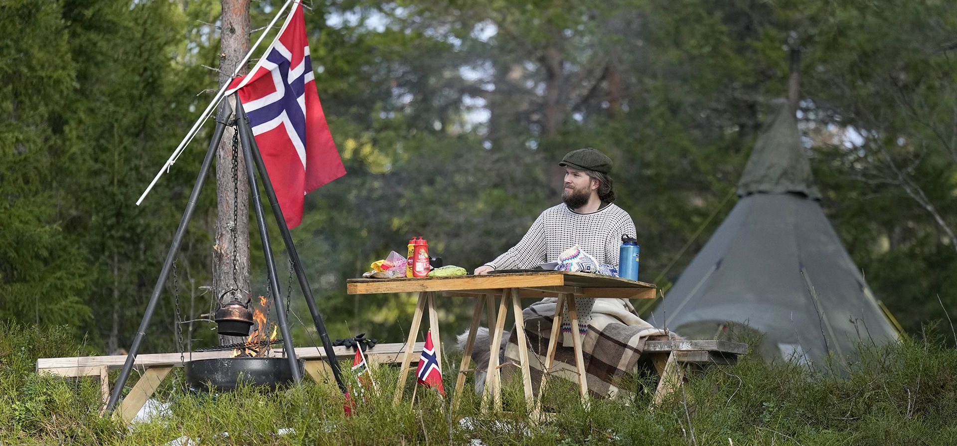 Una aficionado observa sentado la carrera de clasificación de 7,5 km de cross country femenino con salida en intervalos en el Campeonato Mundial de Esquí Nórdico en Trondheim, Noruega, el miércoles 26 de febrero de 2025. (Foto AP/Matthias Schrader) Una aficionado observa sentado la carrera de clasificación de 7,5 km de cross country femenino con salida en intervalos en el Campeonato Mundial de Esquí Nórdico en Trondheim, Noruega, el miércoles 26 de febrero de 2025. (Foto AP/Matthias Schrader)