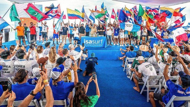 Aguerre inaugurando el Mundial de El Salvador