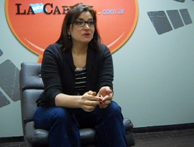 Natalia Zuazo visitó la redacción de La Capital.
