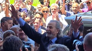 Maqueda dejó el Palacio de Justicia entre aplausos de funcionarios, asesores y curiosos.