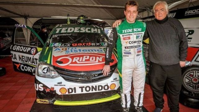 El piloto de Las Rosas Lucas Tedeschi junto a su papá