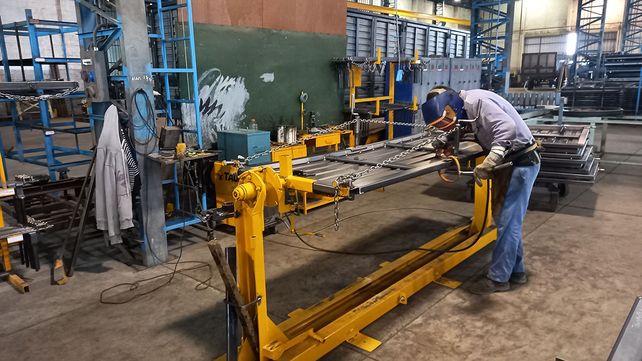 Empleo privado: la metalmecánica ya generó seis mil puestos de trabajo