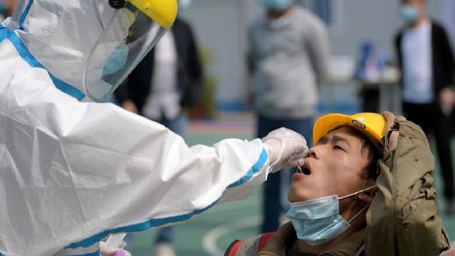 Coronavirus: China aumentó en casi 1300 el número de muertos