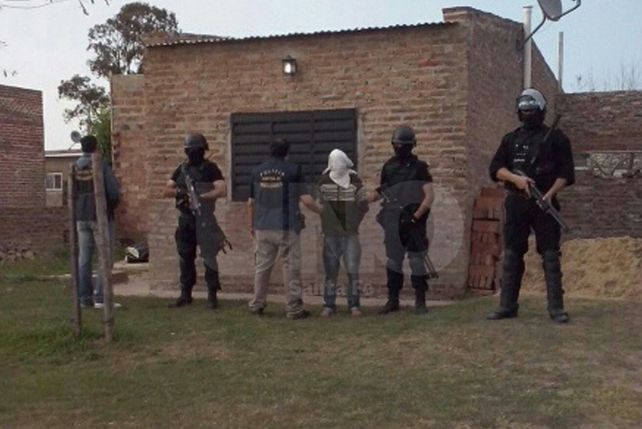 San Justo: cayeron violentos delincuentes con armas, balas y drogas