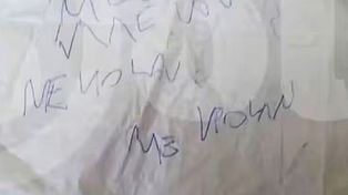 Me violan, pudo escribir la mujer mientras estaba internada en terapia intensiva e intubada.&nbsp;