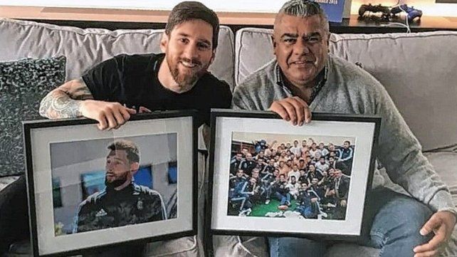 Messi también recibió a Chiqui Tapia en su casa de Funes
