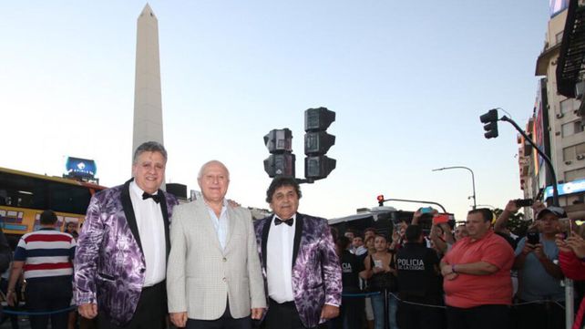 Los Palmeras en el Obelisco porteño
