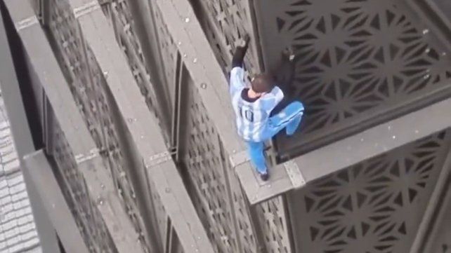 Un youtuber polaco trepó más de veinte pisos de un edificio de Puerto Madero