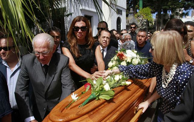 Cortejo fúnebre. El padre y la madre de Ibáñez