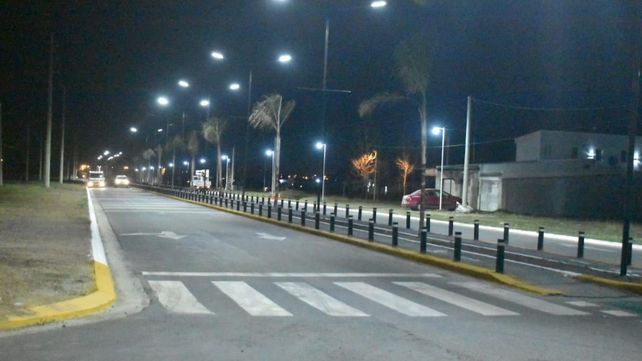 La avenida quedó reconstruida en unos 800 metros de trayecto.