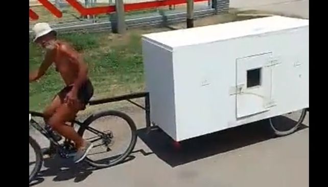 Vallejos contó que la gente lo ayudó a lo largo de la travesía que duró cerca de un mes. (Imagen de video)