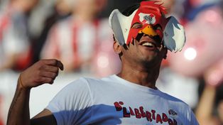 El negro, rojo y blanco: la llave de acceso al estadio Monumental