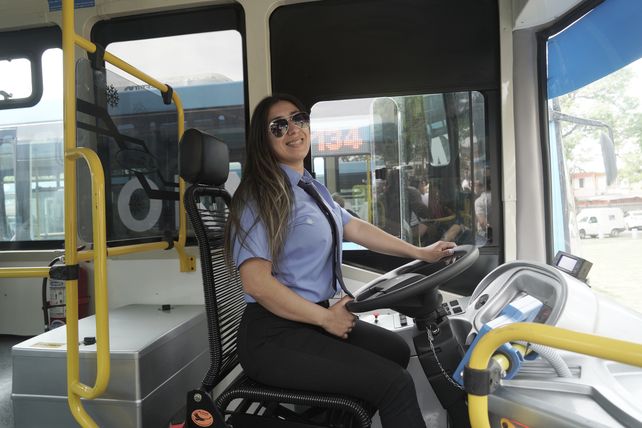 Récord histórico: las mujeres ya son el 12 % de los choferes de colectivos