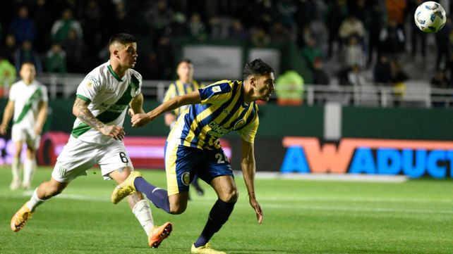Octavio Bianchi será el centrodelantero en cancha de Colón. Lo mismo sucedió en los primeros tres partidos.