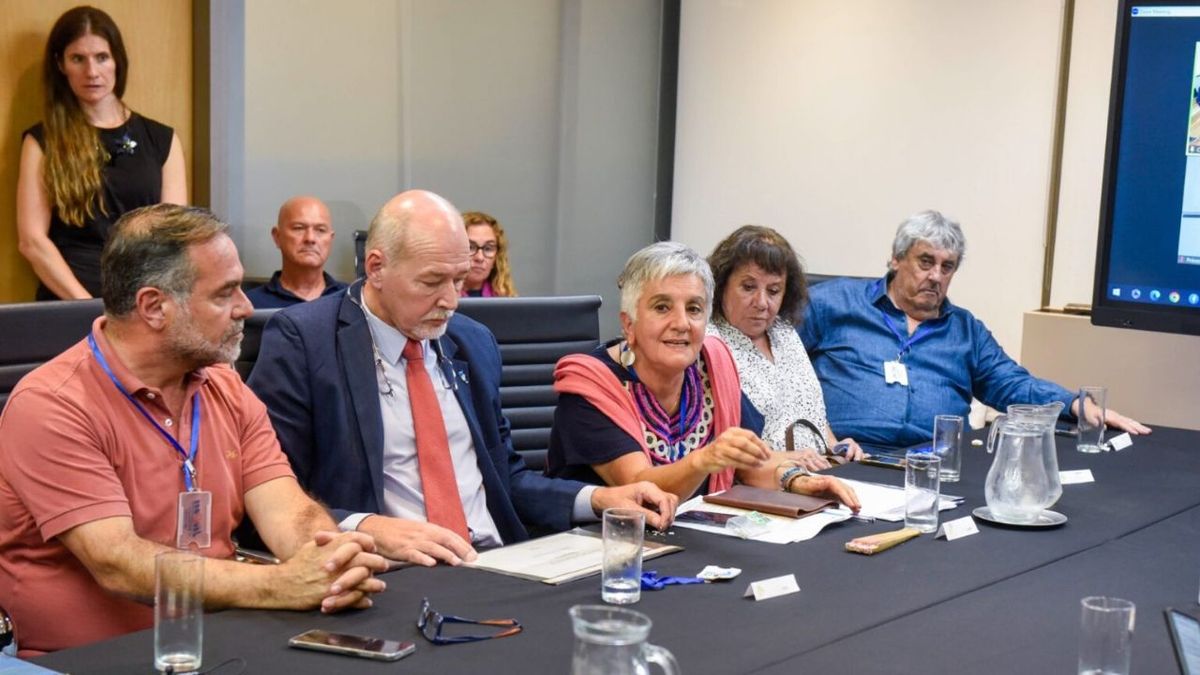 Los gremios docentes de la CGT amenazan con un paro nacional si no hay ...