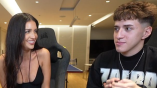 Zaira Nara junto a Bauleti en su primer encuentro en vivo. Foto: captura stream Mernuel
