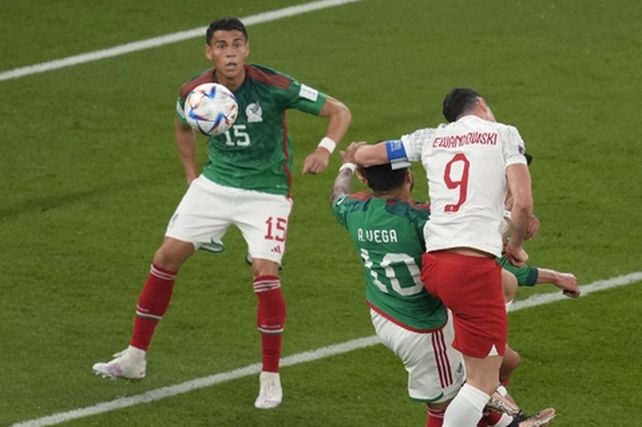 Mundial Qatar 2022: México y Polonia jugaron para Argentina