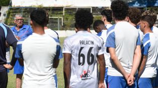 Argentino. El Salaíto comandado por José Previti trabaja contra reloj en el armado del plantel que jugará en la Primera C.&nbsp; &nbsp;