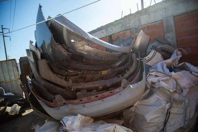 El destino de los autos robados: seguirá preso un hombre acusado de esconder y desarmar vehículos.