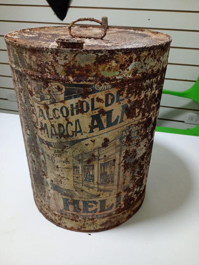 Bajo la Plaza 25 de Mayo: hallaron en pleno centro de Rosario un antiguo tanque de combustible de 1925
