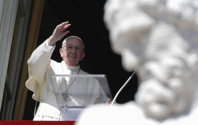 El Santo Padre. Francisco convocó a los fieles a “sostener la lucha contra la mentalidad mundana”.