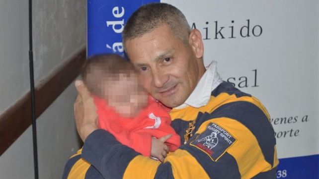 Incendiaron la casa del prefecto que mató a balazos a dos exparejas suyas en Paraná