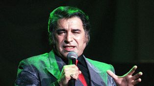 Sandro cumpliría hoy 68 años y sus nenas lo recuerdan con una caravana del amor