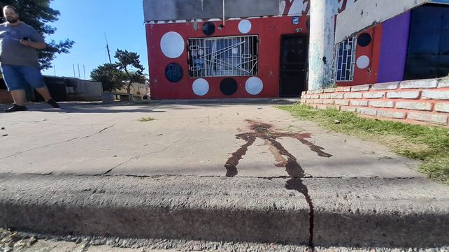 Los adolescentes fueron baleados el miércoles por la noche en Rouillón al 5600.