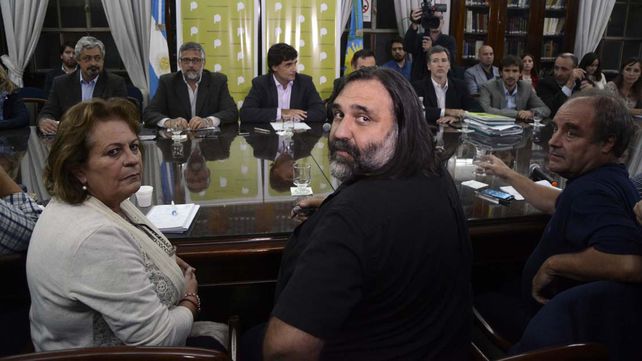 Vidal ofreció a los docentes bonaerenses un acuerdo por tres años