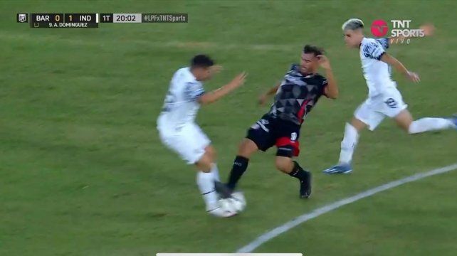 La AFA dio a conocer el audio del VAR entre Barracas Central e Independiente