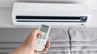 El aire acondicionado tiene un botón para el control del entorno