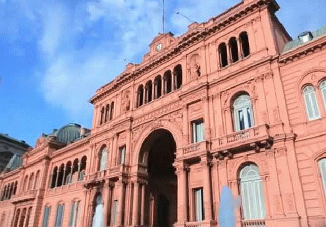 Macri hizo tres limpiezas energéticas en su despacho de la Casa Rosada