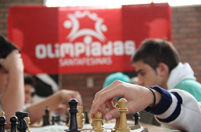 Dos jóvenes ajedrecistas de la ciudad avanzan en las Olimpíadas Santafesinas