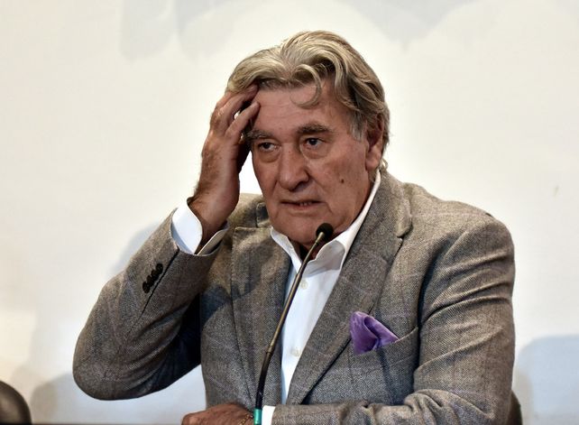 Preocupado. Armando Pérez