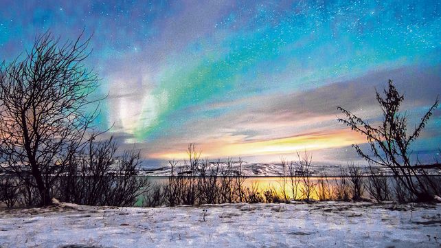 Mágicas por su riqueza natural, las auroras boreales pueden apreciarse cada año desde finales de septiembre hasta marzo.