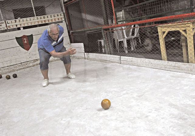 Salida. En muchas ocasiones –no siempre– suele ser fundamental para el desarrollo de la partida. Foto: Manuel Testi / Diario UNO Santa Fe