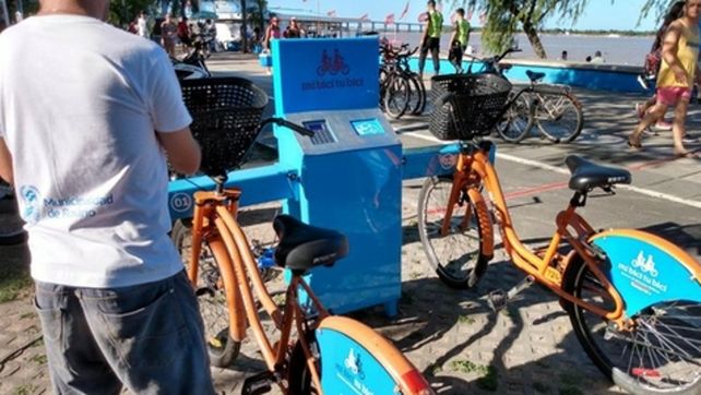 sistema público. Sigue incorporando alternativas para trasladarse en pleno verano en la ciudad.