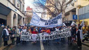 Tres cortes de tránsito este miércoles en Circunvalación y una marcha en el microcentro