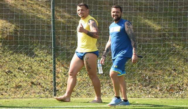 En Brasil. Emiliano Vecchio junto al resto de sus compañeros entrenaron esta mañana de cara al derby del domingo.