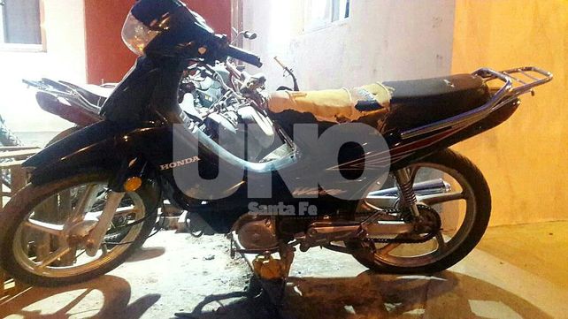 La moto en la que el delincuente cometió el ilícito